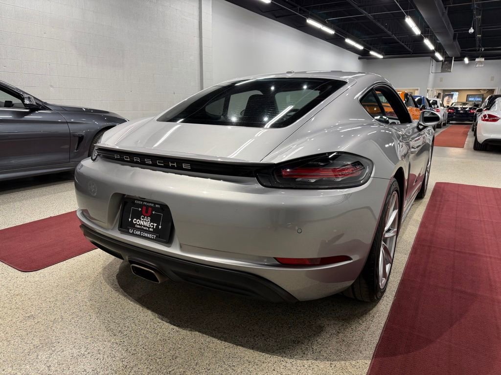 Used 2019 Porsche 718 Cayman image 16