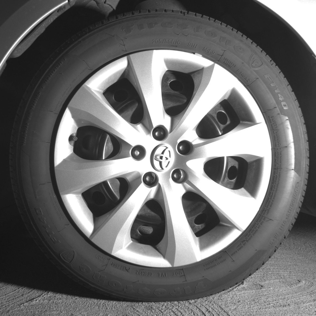Used 2025 Toyota Corolla LE FWD image 12