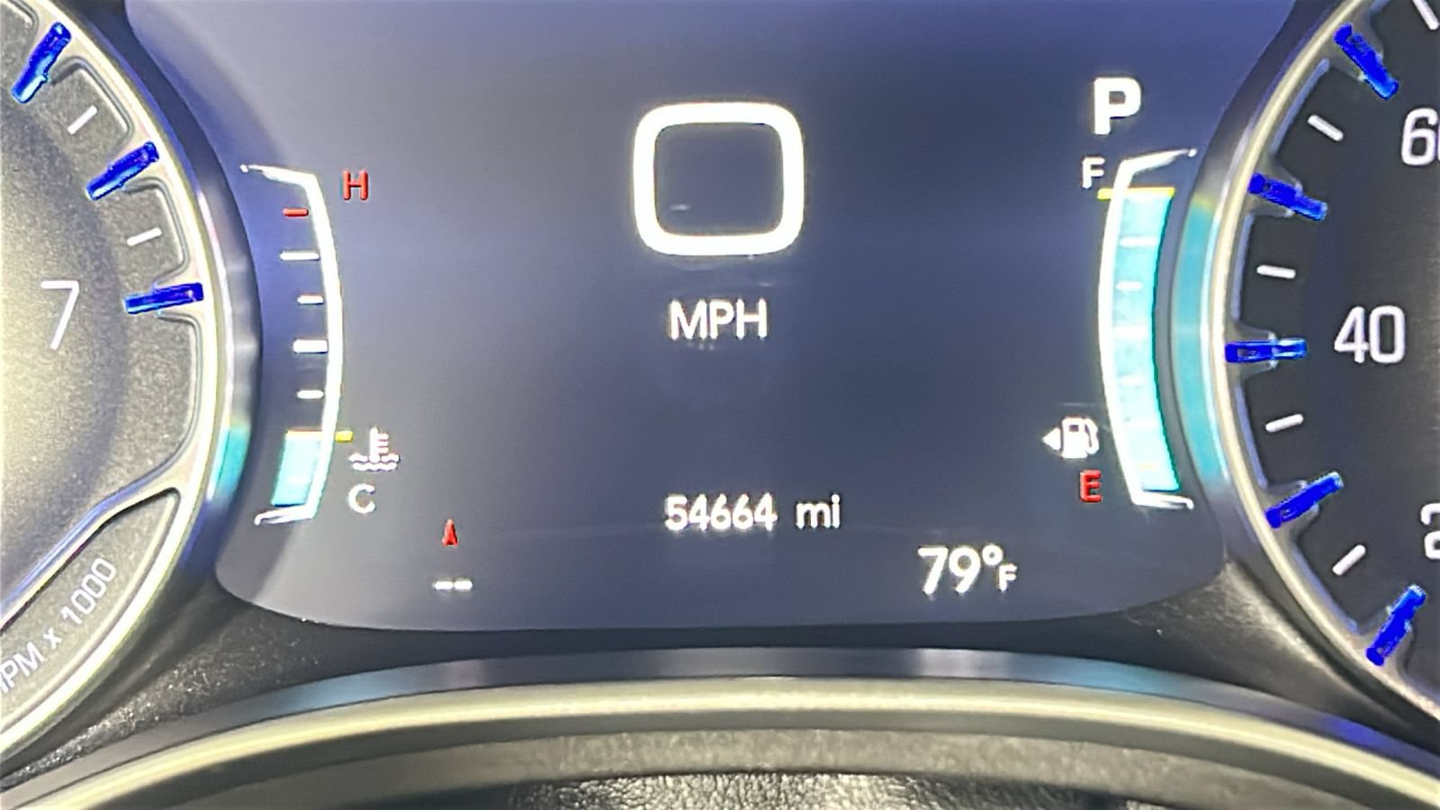 Used 2023 Chrysler Pacifica Touring-L FWD image 21
