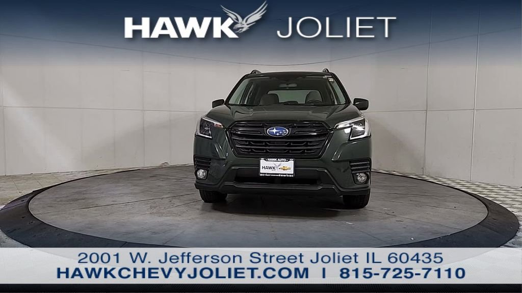 Used 2022 Subaru Forester Premium AWD/4WD image 3