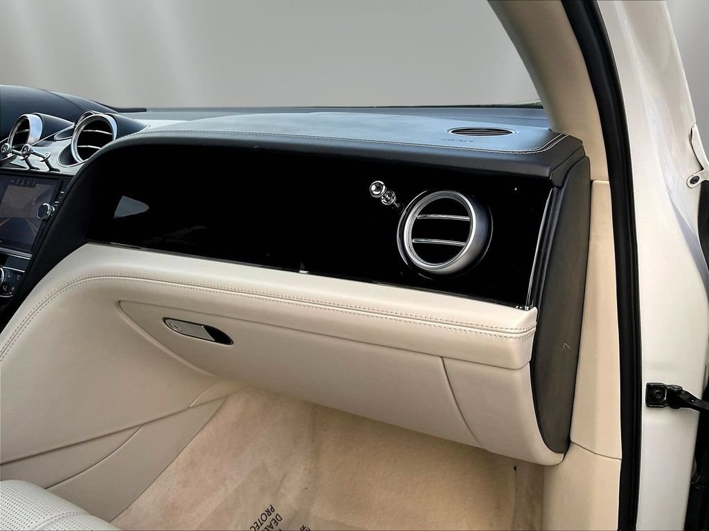 Used 2017 Bentley Bentayga AWD/4WD image 24