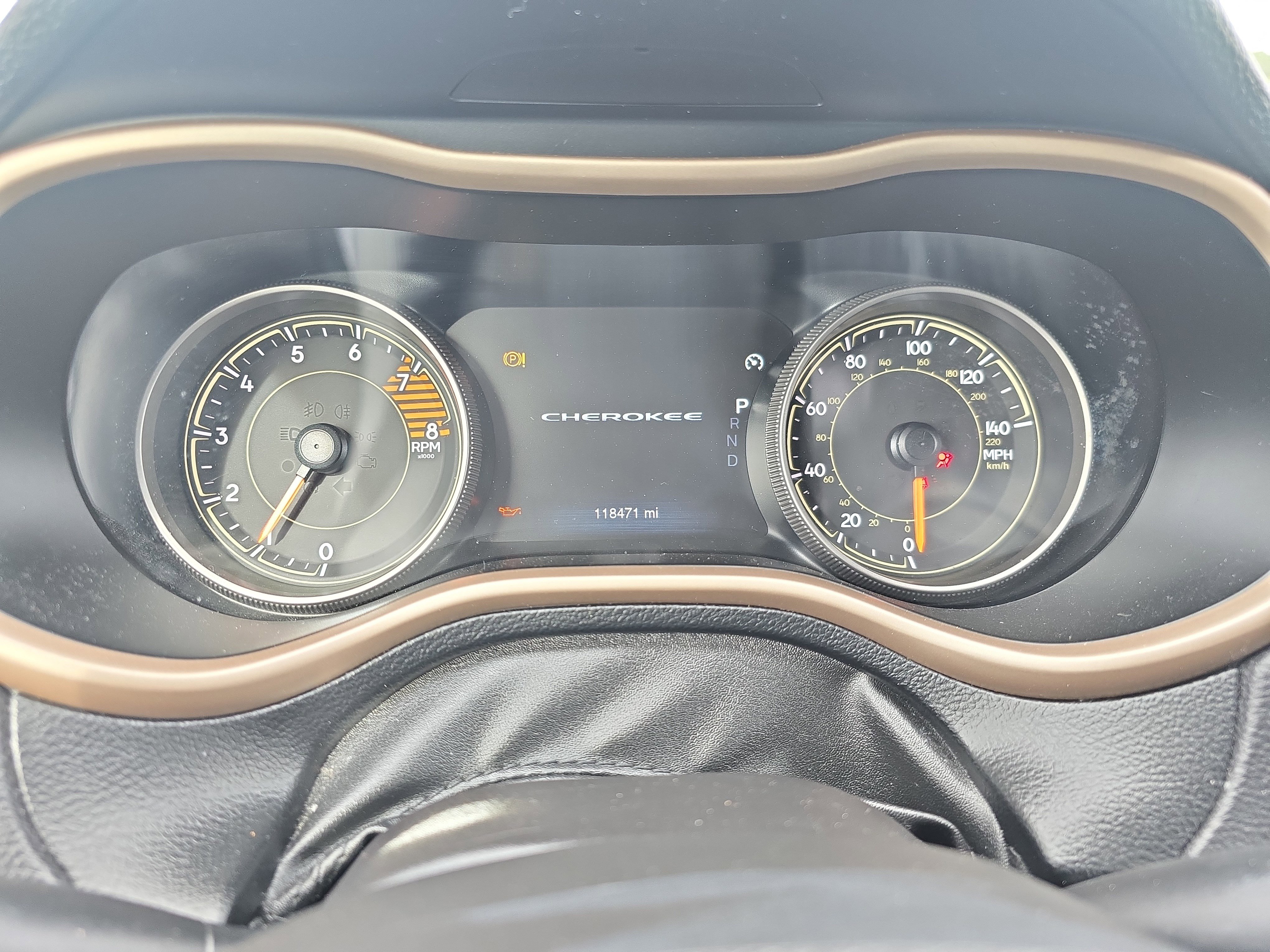 Used 2017 Jeep Cherokee Limited image 16