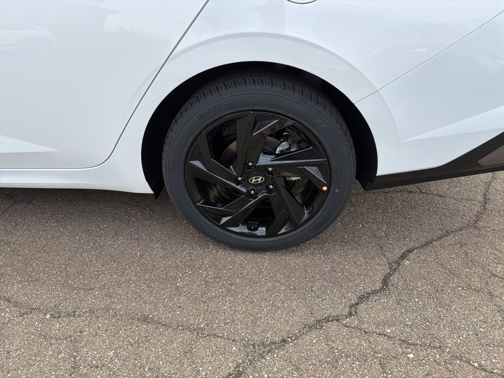 New 2026 Hyundai Elantra Sport image 11