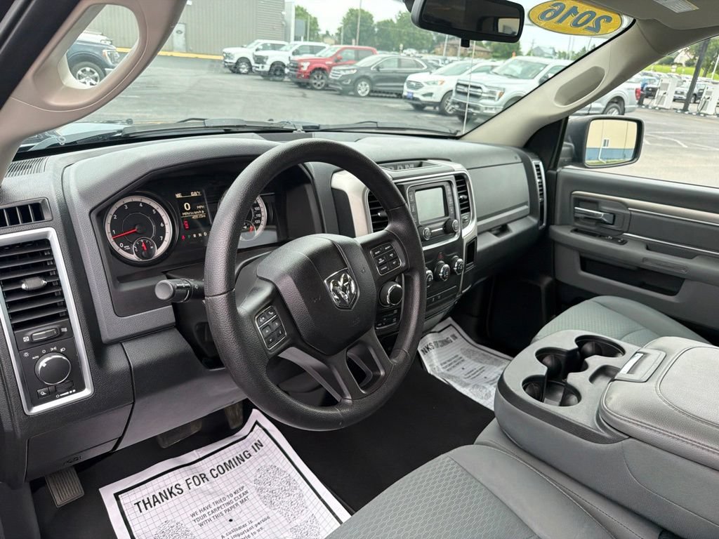 Used 2016 RAM 1500 Classic SLT AWD/4WD image 10