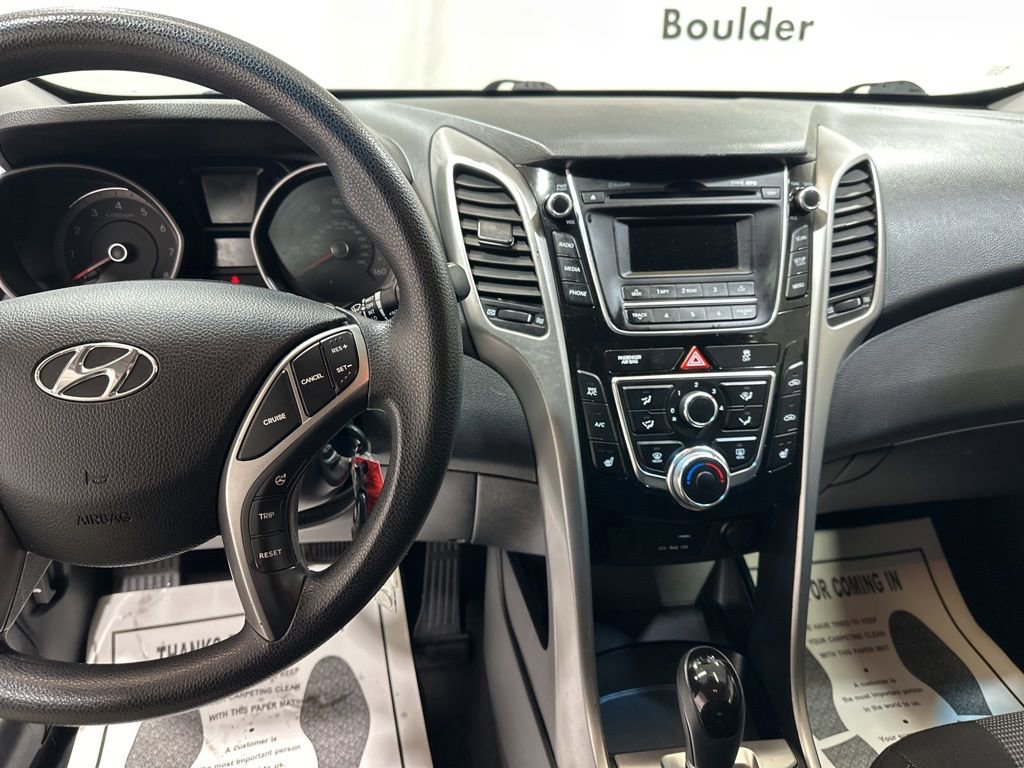 Used 2016 Hyundai Elantra GT image 28