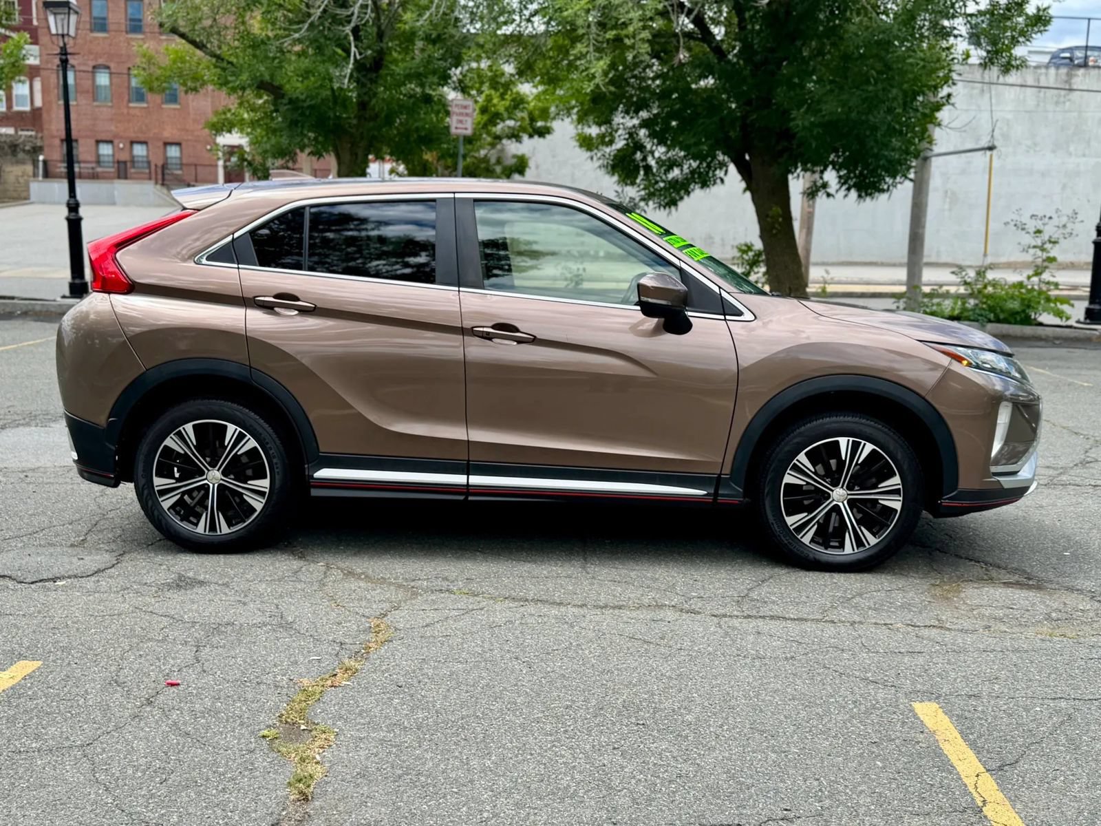 Used 2018 Mitsubishi Eclipse Cross SEL AWD/4WD image 6