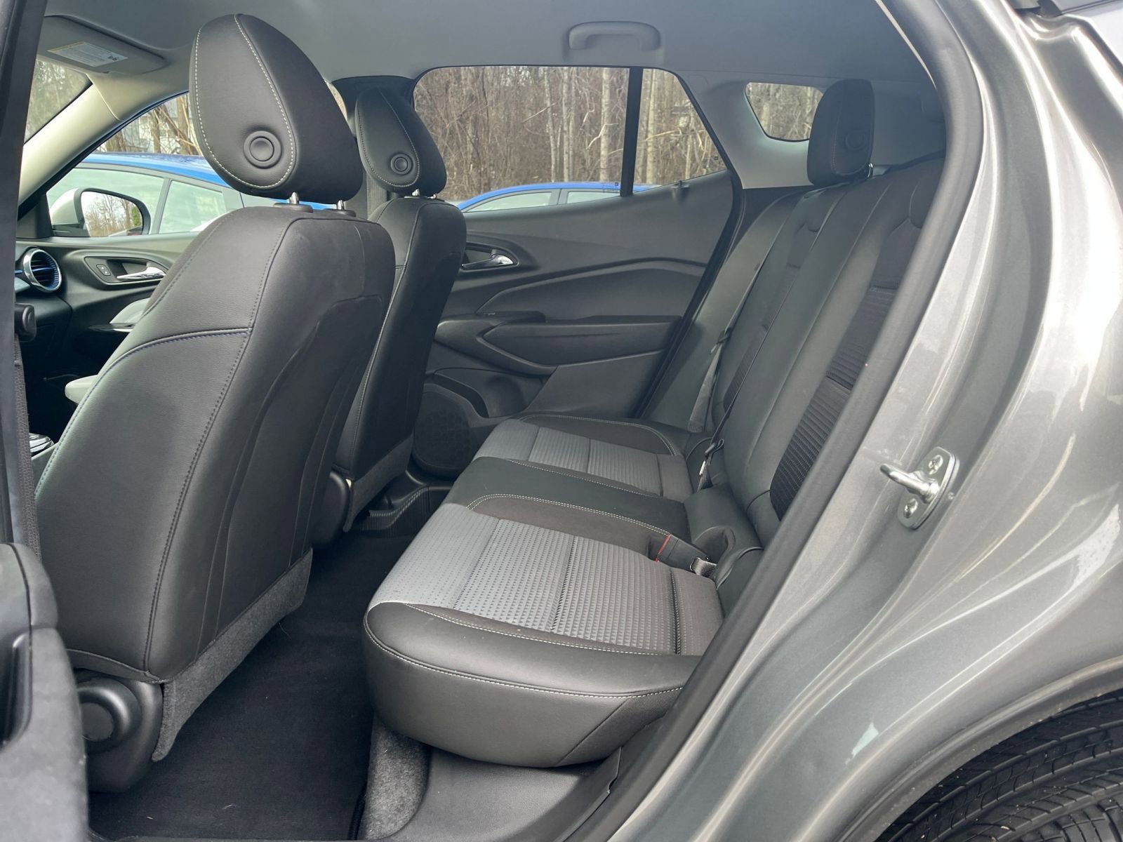 Used 2025 Chevrolet Trax LT image 20