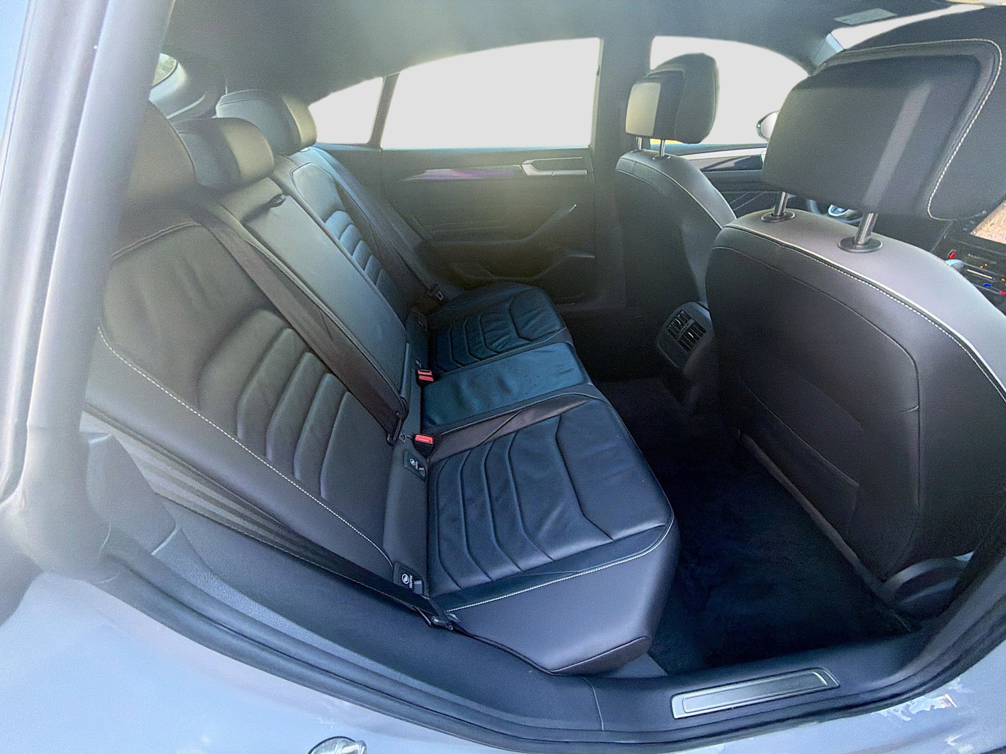 Used 2023 Volkswagen Arteon SEL image 28