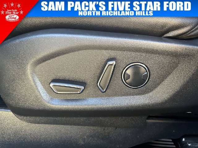 Used 2016 Ford Explorer XLT w/ Equipment Group 202A FWD image 21