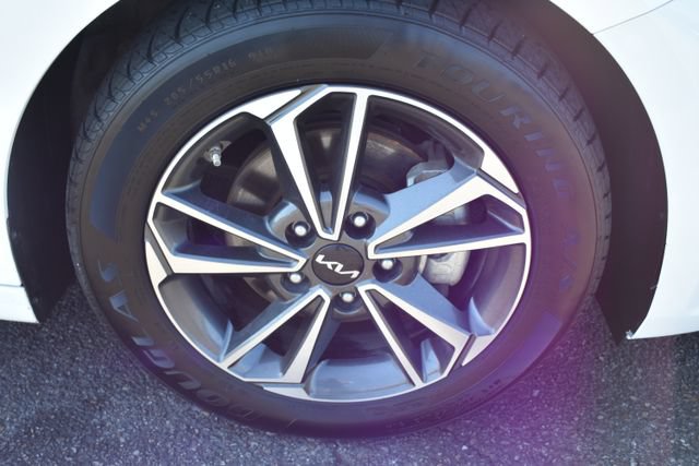 Used 2024 Kia Forte LXS FWD image 36
