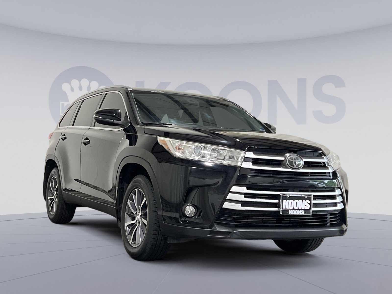 Used 2019 Toyota Highlander XLE AWD/4WD image 10