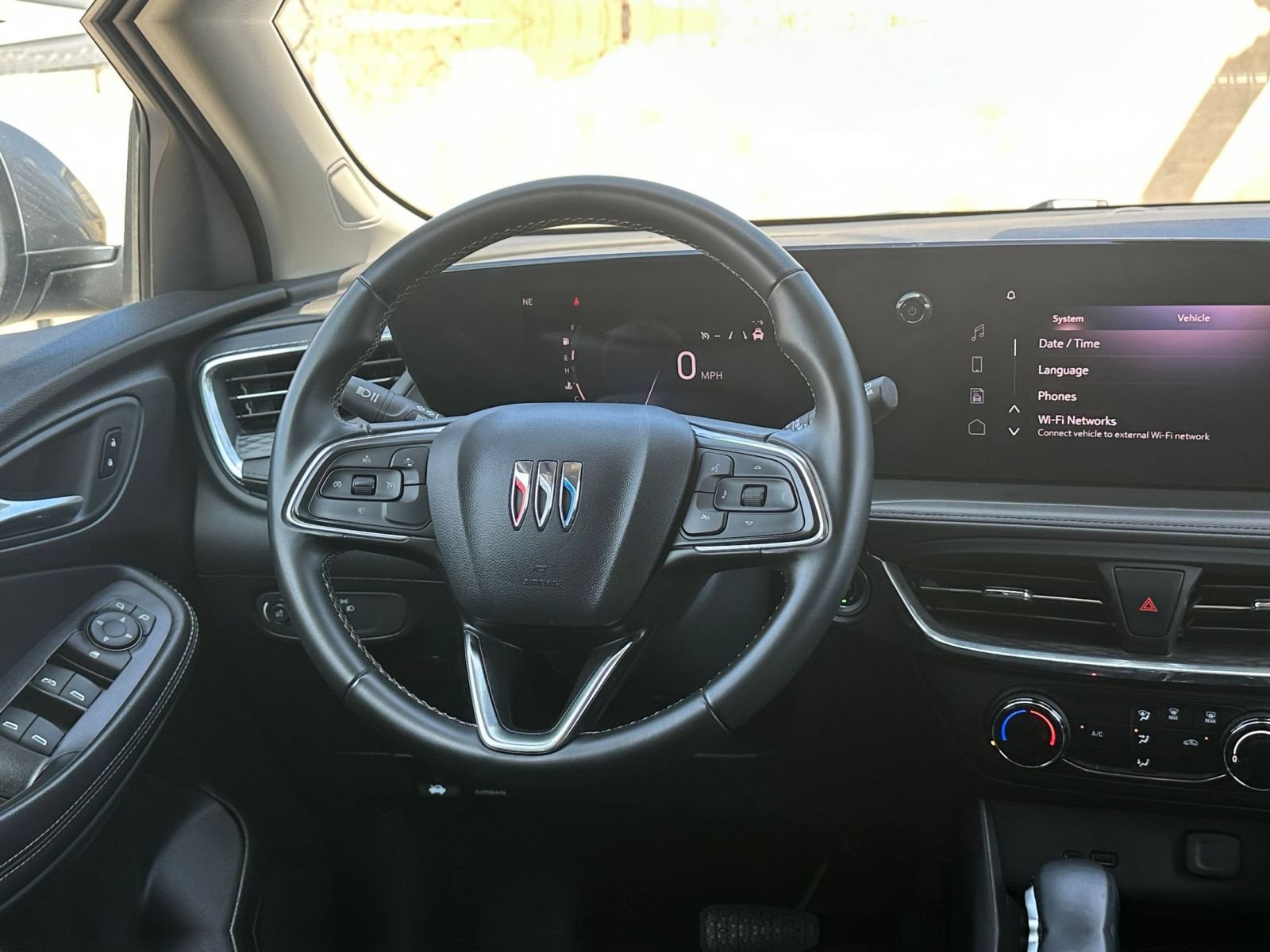Used 2025 Buick Encore GX Preferred FWD image 32
