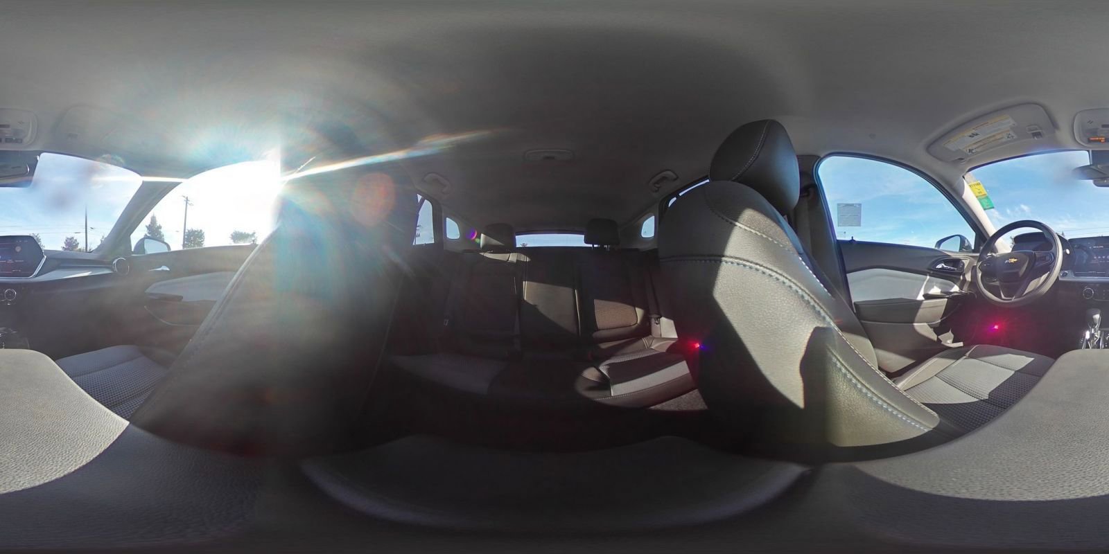 Used 2025 Chevrolet Trax LT image 42