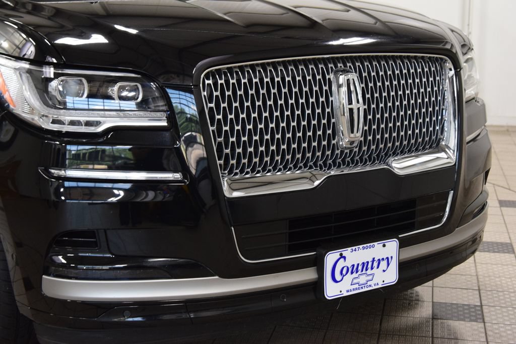 Used 2024 Lincoln Navigator L 4WD image 13