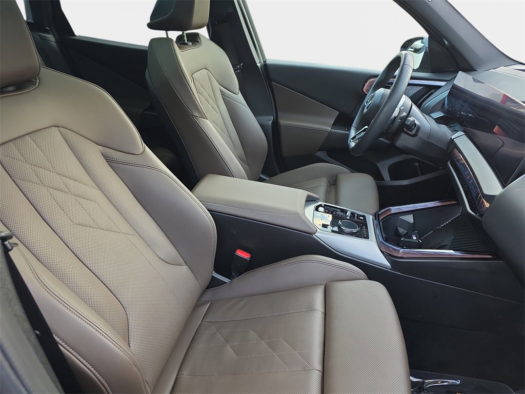 Used 2025 BMW X3 xDrive30i w/ Premium Package image 10