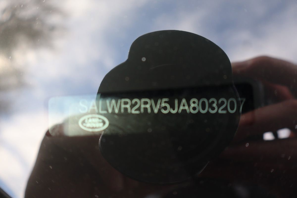 Used 2018 Land Rover Range Rover Sport HSE image 48