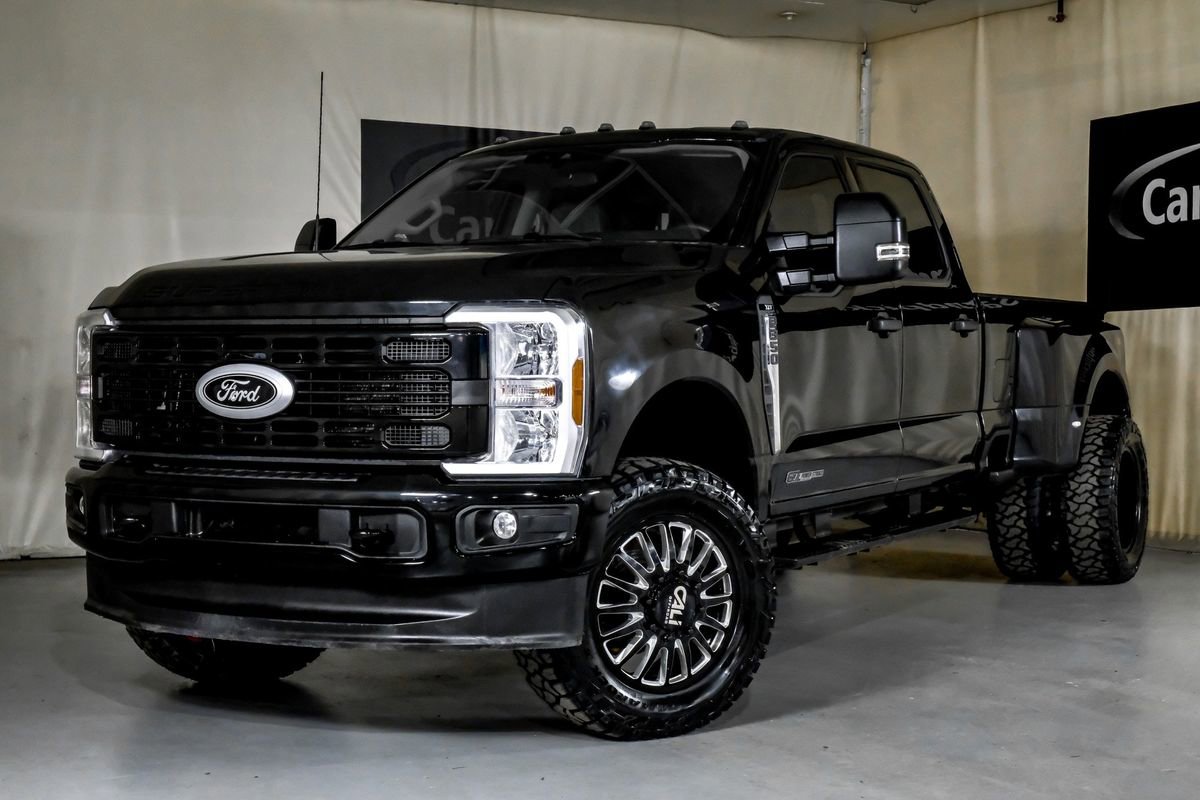 Used 2025 Ford F350 XLT image 5