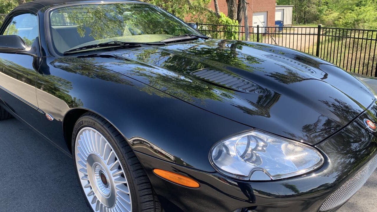 Used 2000 Jaguar XK8 Convertible RWD image 27