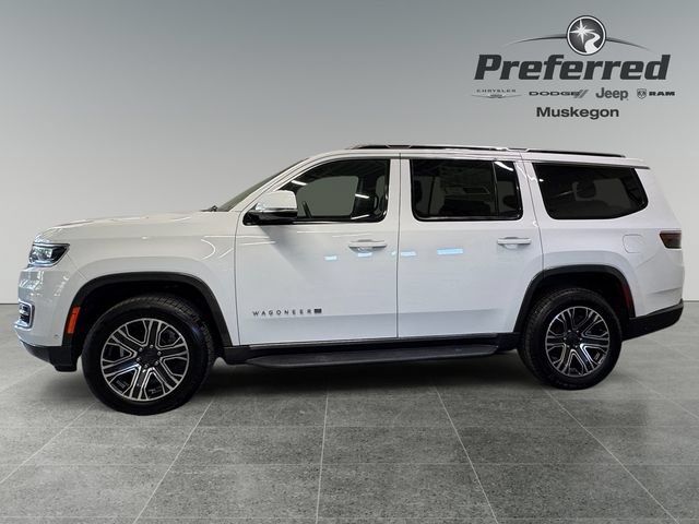 Used 2022 Jeep Wagoneer Series III AWD/4WD image 9