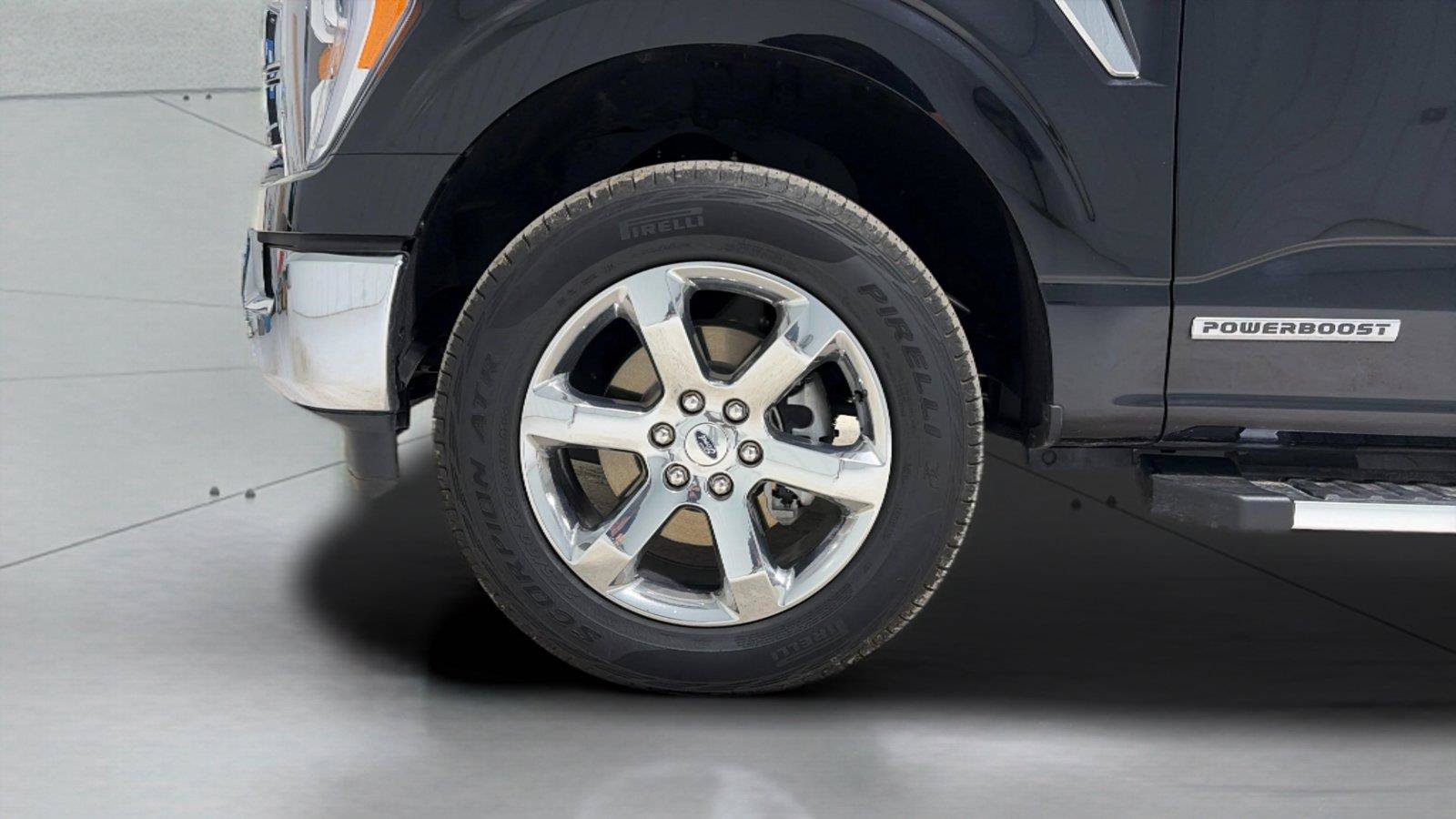 Used 2023 Ford F150 Lariat w/ FX4 Off-Road Package AWD/4WD image 26