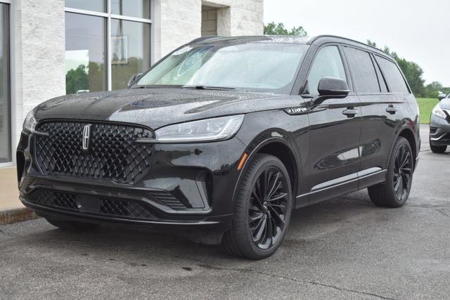 Used 2025 Lincoln Aviator Reserve w/ Equipment Group 201A AWD/4WD image 18