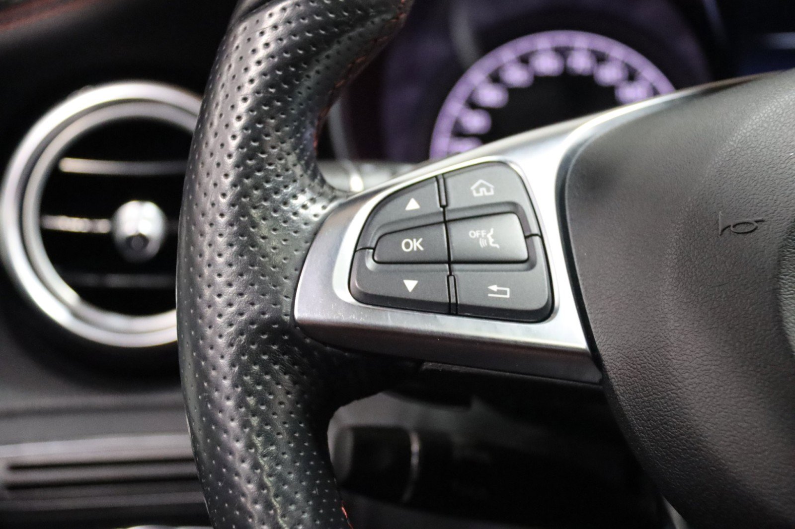 Used 2018 Mercedes-Benz C 43 AMG 4MATIC Sedan w/ Multimedia Package image 54