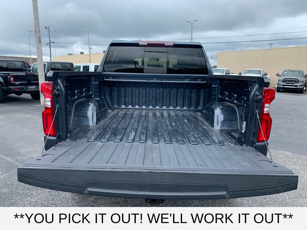 Used 2021 Chevrolet Silverado 1500 LTZ w/ Z71 Off-Road Package AWD/4WD image 9