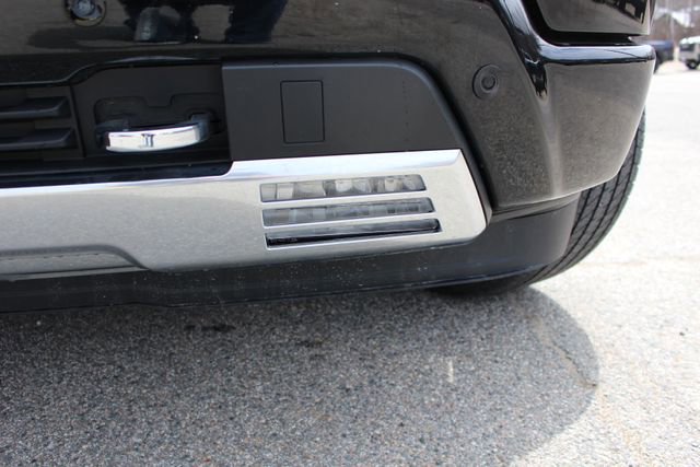 Used 2023 Chevrolet Silverado 1500 High Country w/ Technology Package image 8