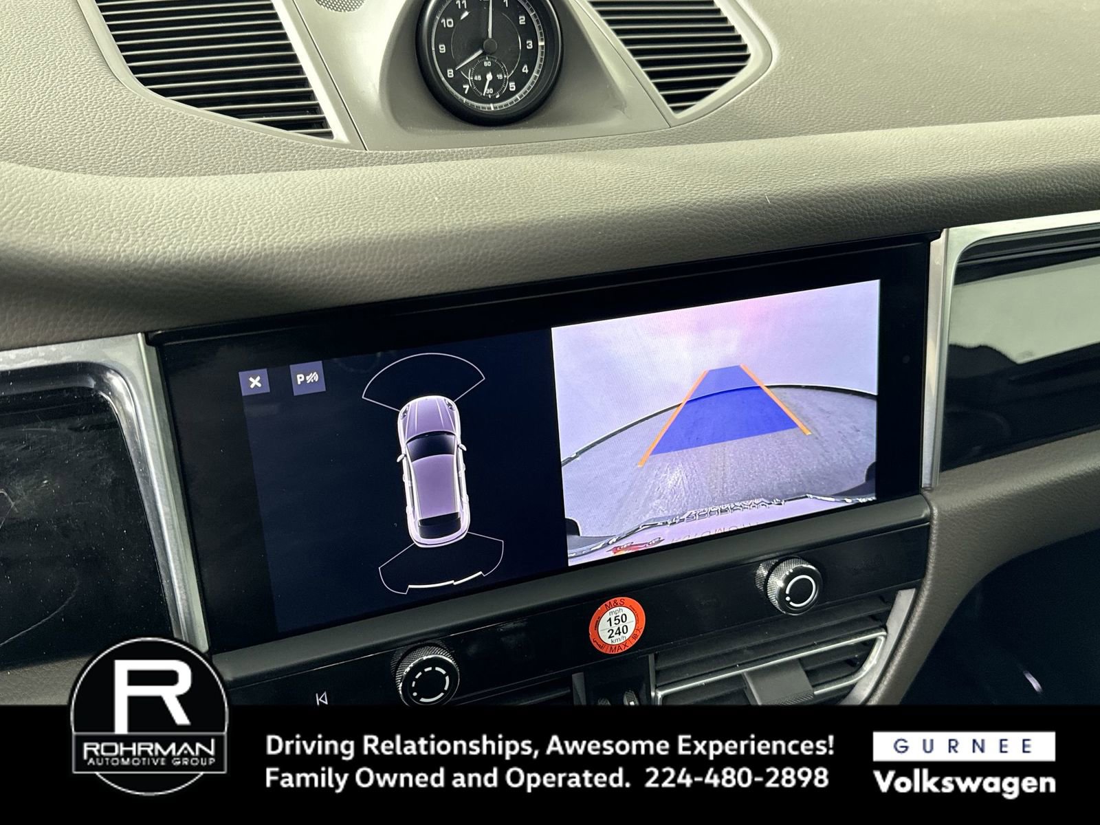 Used 2023 Porsche Macan image 8