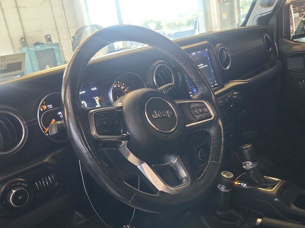 Used 2019 Jeep Wrangler Unlimited Sahara AWD/4WD image 10