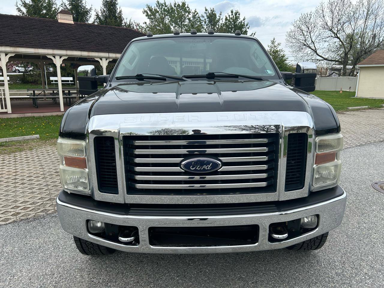 Used 2010 Ford F350 XLT image 2