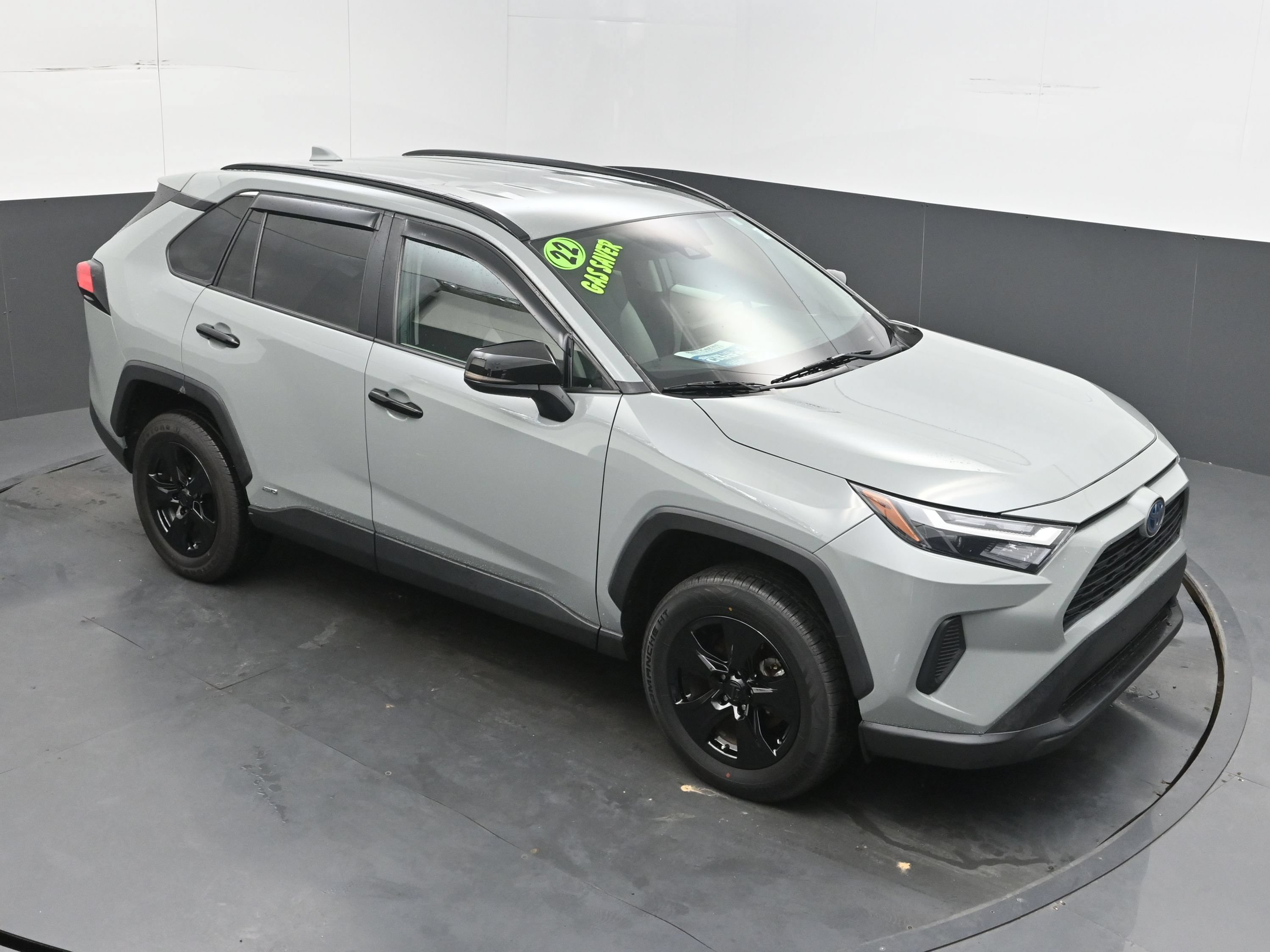 Used 2022 Toyota RAV4 XLE AWD/4WD image 31