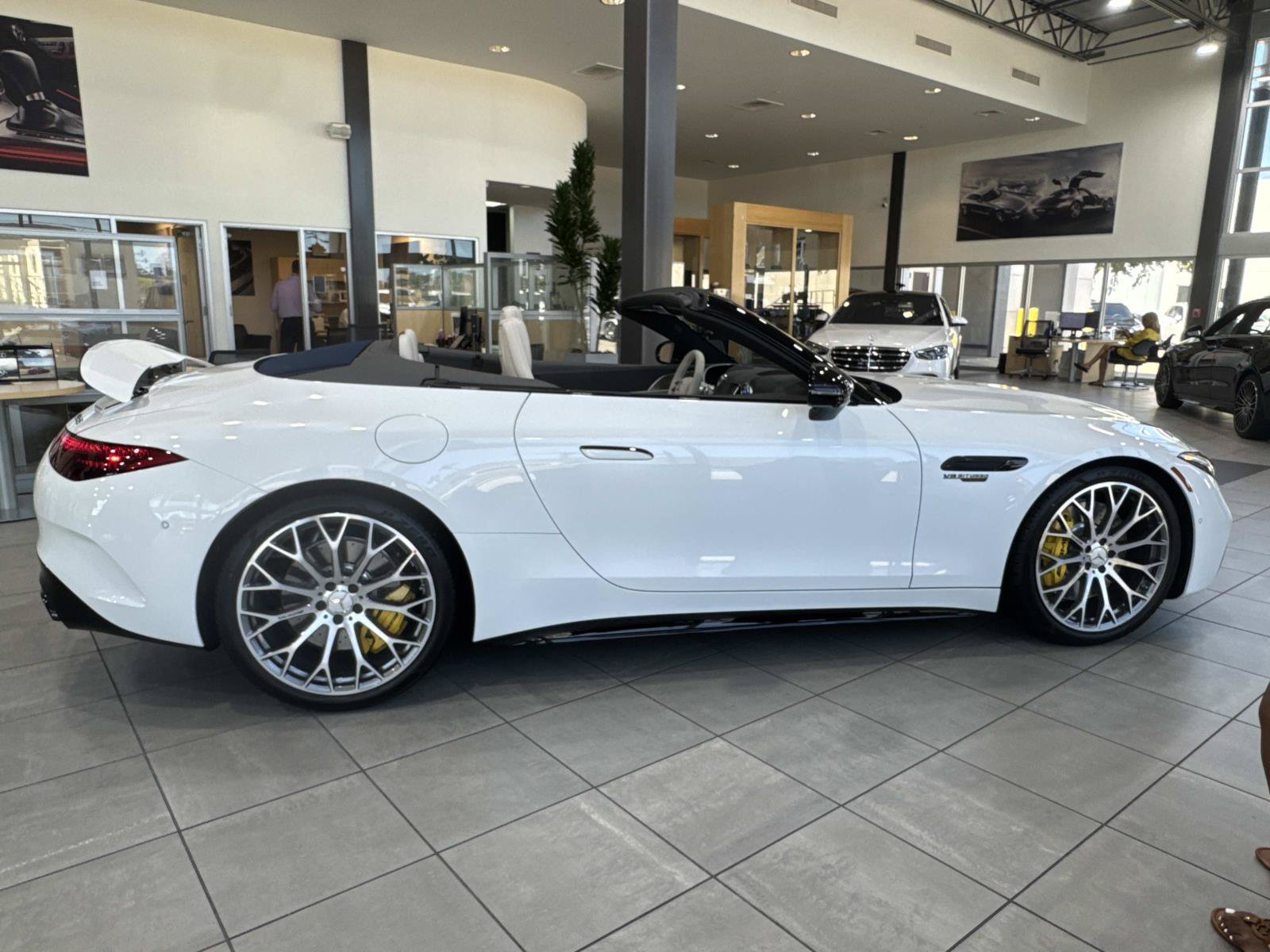 New 2026 Mercedes-Benz SL 55 AMG 4MATIC image 4