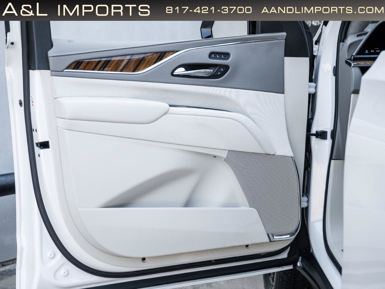 Used 2024 Cadillac Escalade Sport Platinum w/ LPO, ONYX Package AWD/4WD image 45