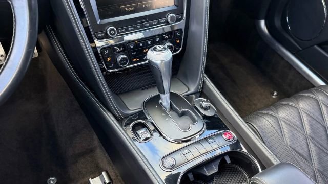 Used 2016 Bentley Flying Spur V8 image 38