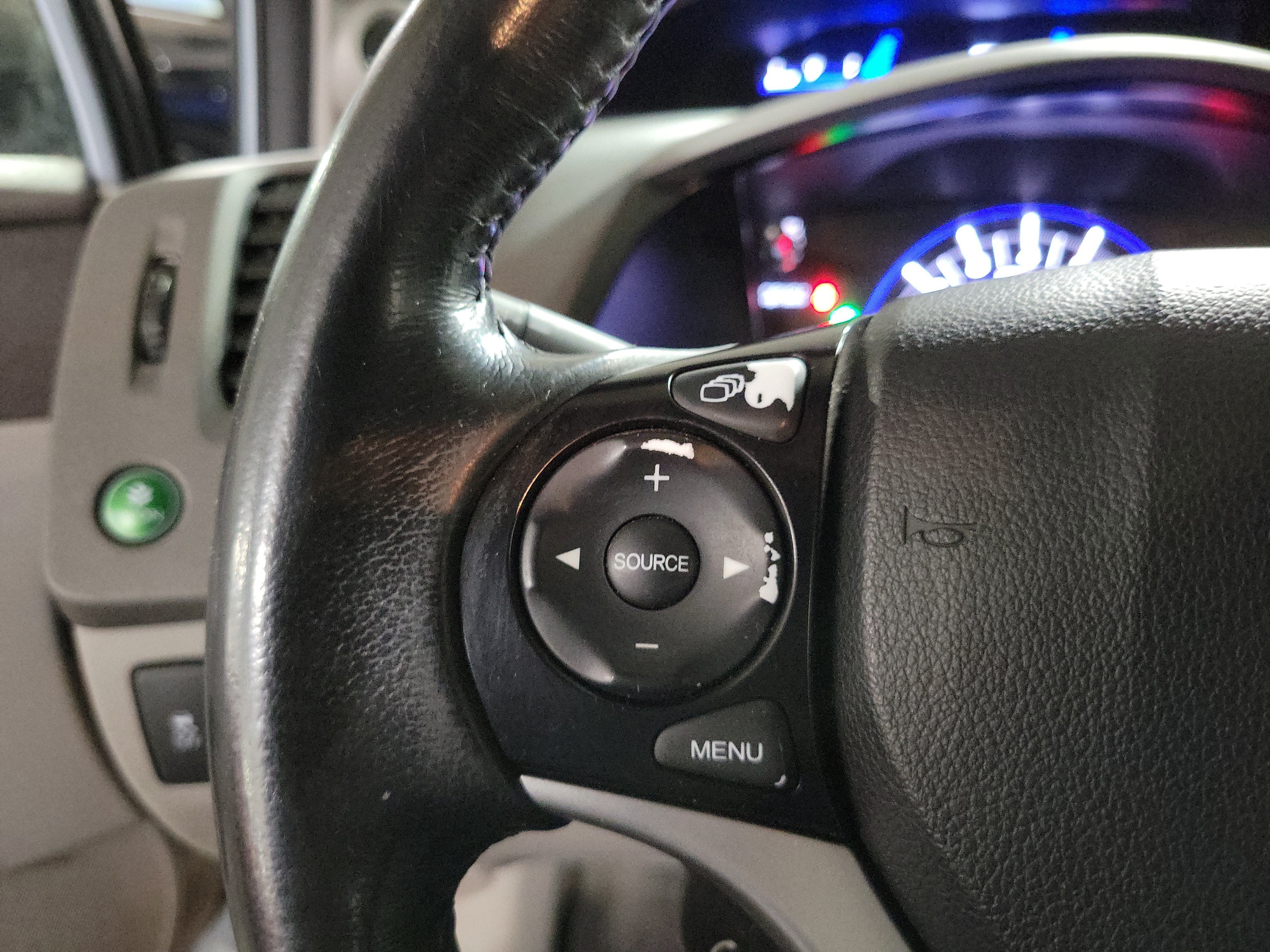 Used 2012 Honda Civic Hybrid Sedan image 28