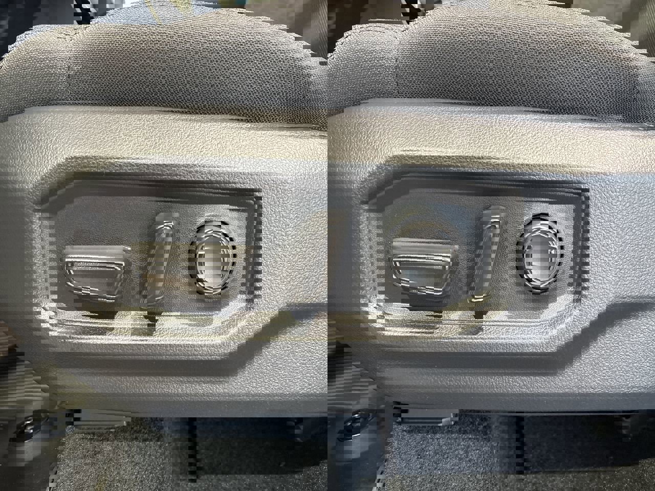 New 2026 Toyota Tundra SR5 image 12