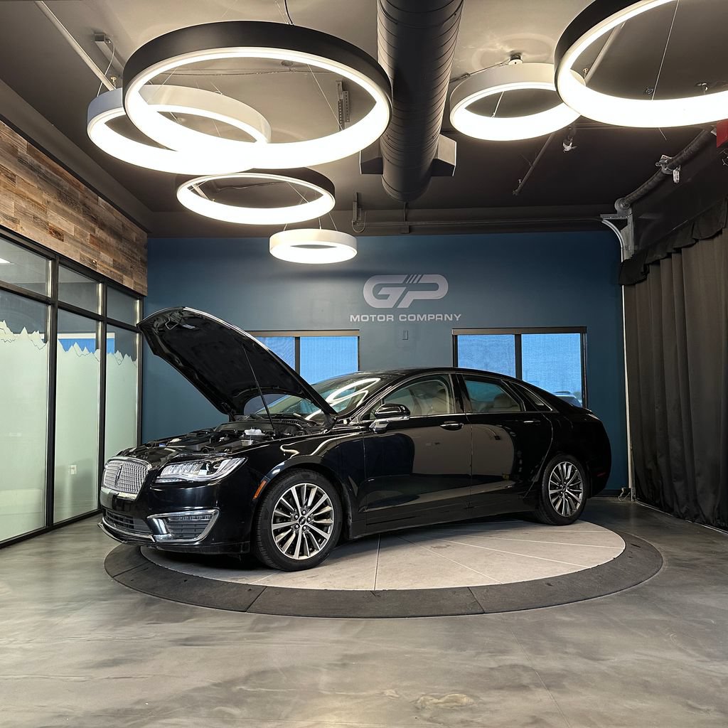 Used 2019 Lincoln MKZ Reserve FWD image 23