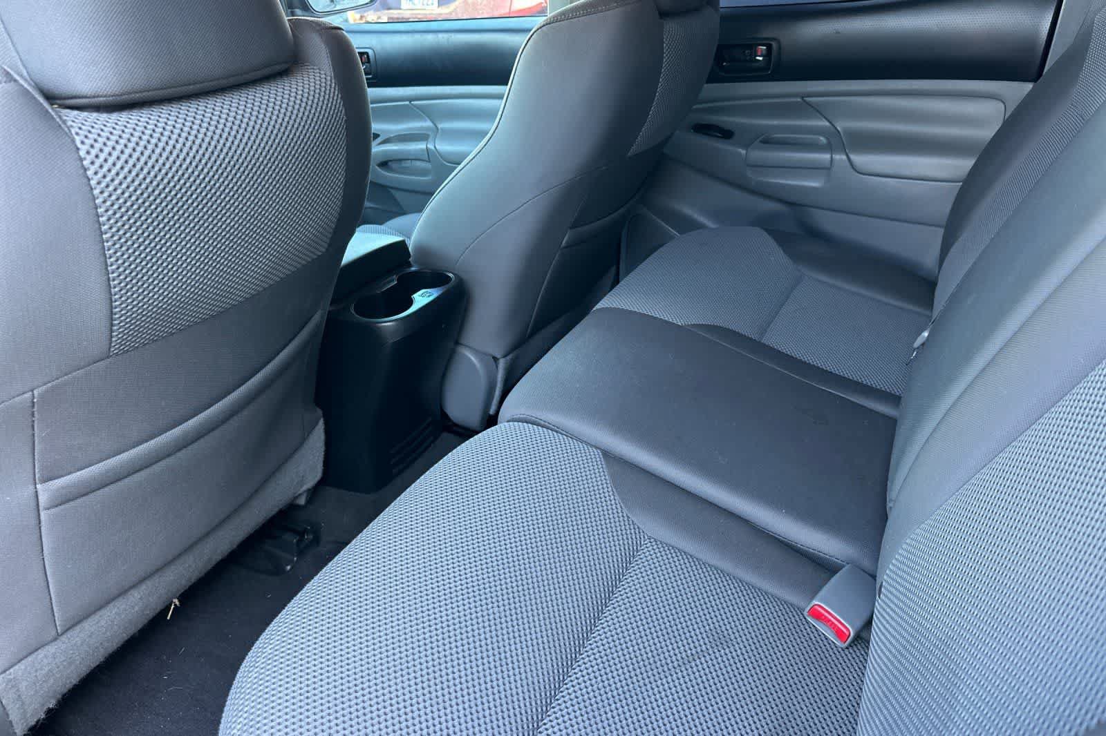 Used 2015 Toyota Tacoma PreRunner w/ TRD Sport Package RWD image 5