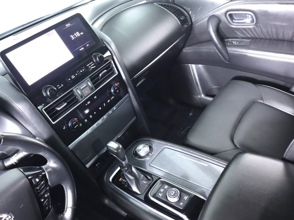 Used 2021 Nissan Armada SV image 34
