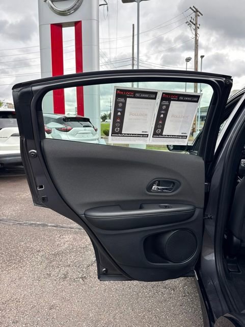 Used 2020 Honda HR-V Sport image 12