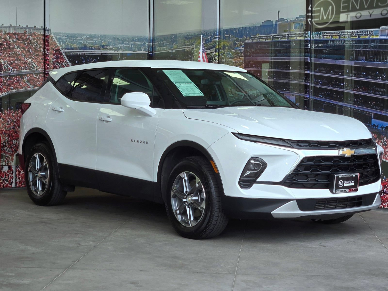 Used 2025 Chevrolet Blazer LT AWD/4WD image 1