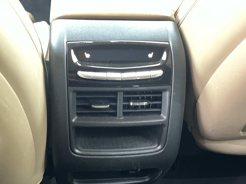 Used 2017 Cadillac XT5 Platinum w/ Driver Assist Package image 18