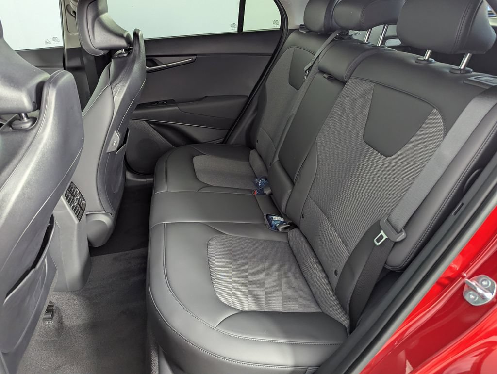 New 2025 Kia Niro EX w/ EX Cold Weather Package FWD image 29