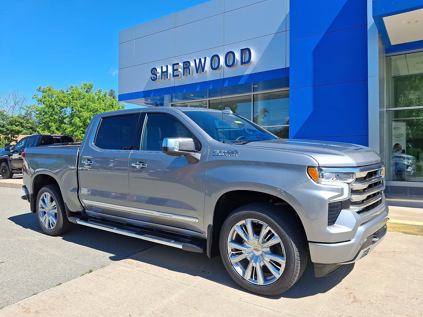 New 2026 Chevrolet Silverado 1500 High Country w/ High Country Premium Package AWD/4WD image 1