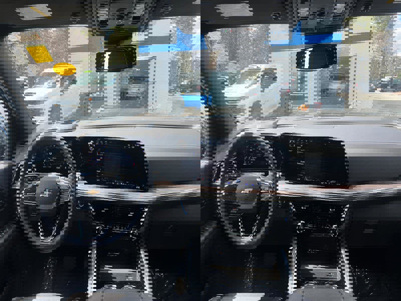 Certified 2025 Chevrolet Suburban Premier w/ Sun And Tow Package image 35