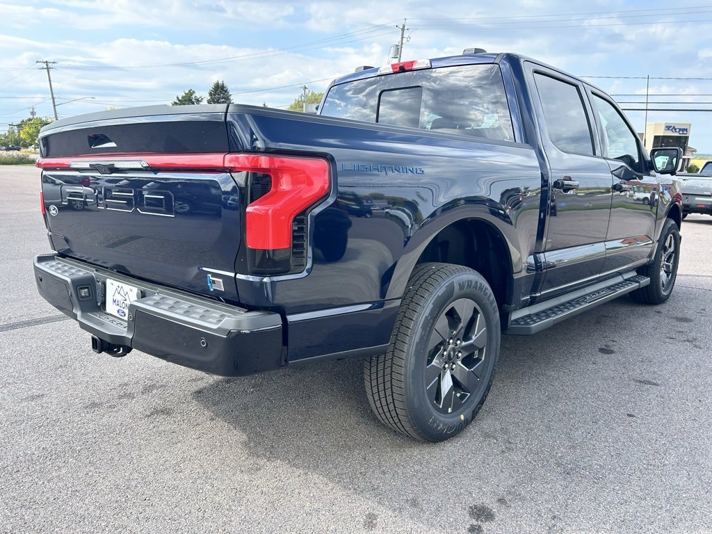 New 2025 Ford F150 Lightning Lariat image 5