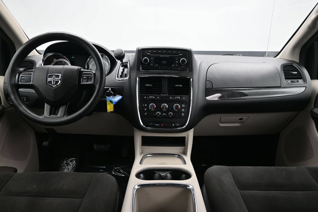 Used 2016 Dodge Grand Caravan SXT FWD image 41