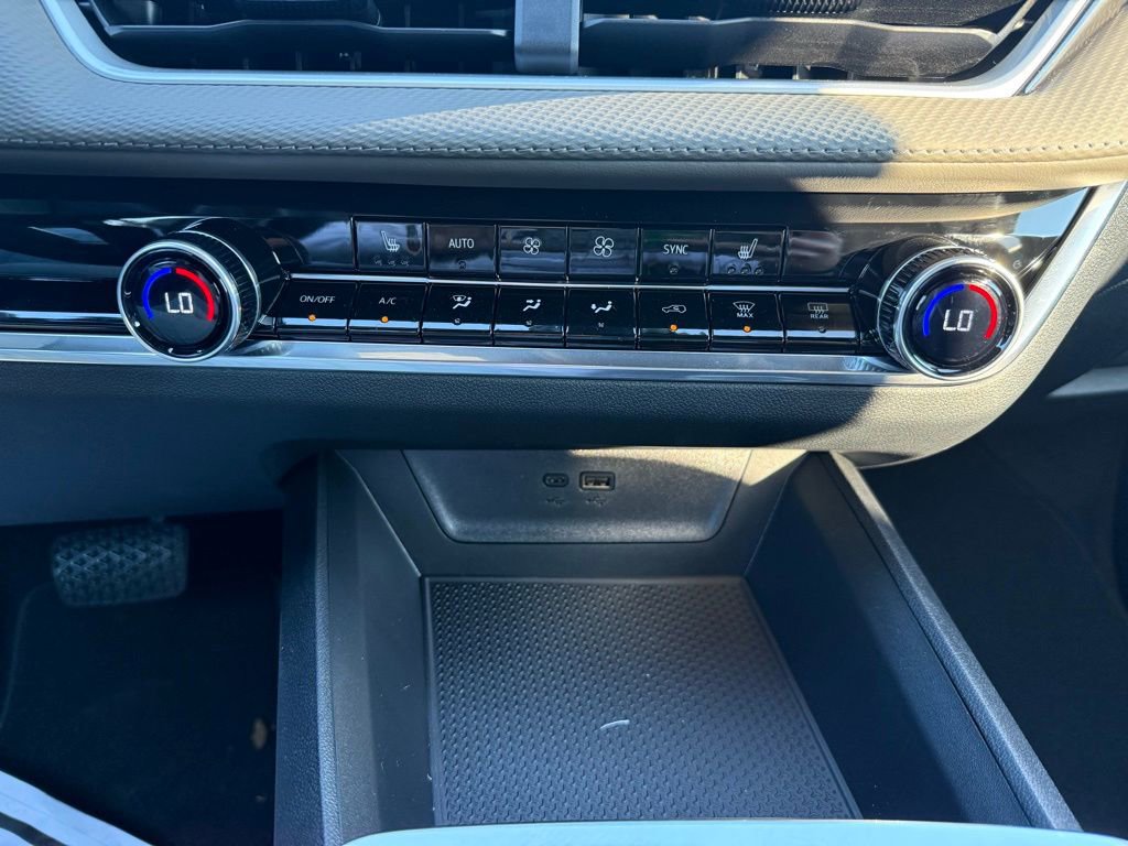 New 2026 Chevrolet Equinox LT w/ Convenience Package II image 38