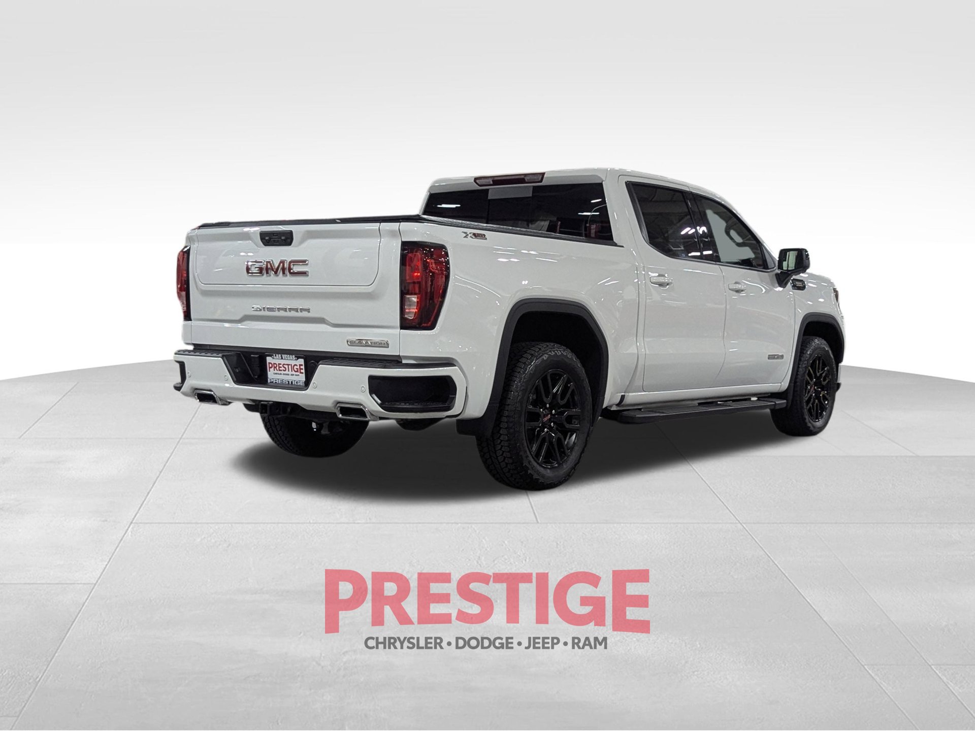 Used 2025 GMC Sierra 1500 Elevation AWD/4WD image 9